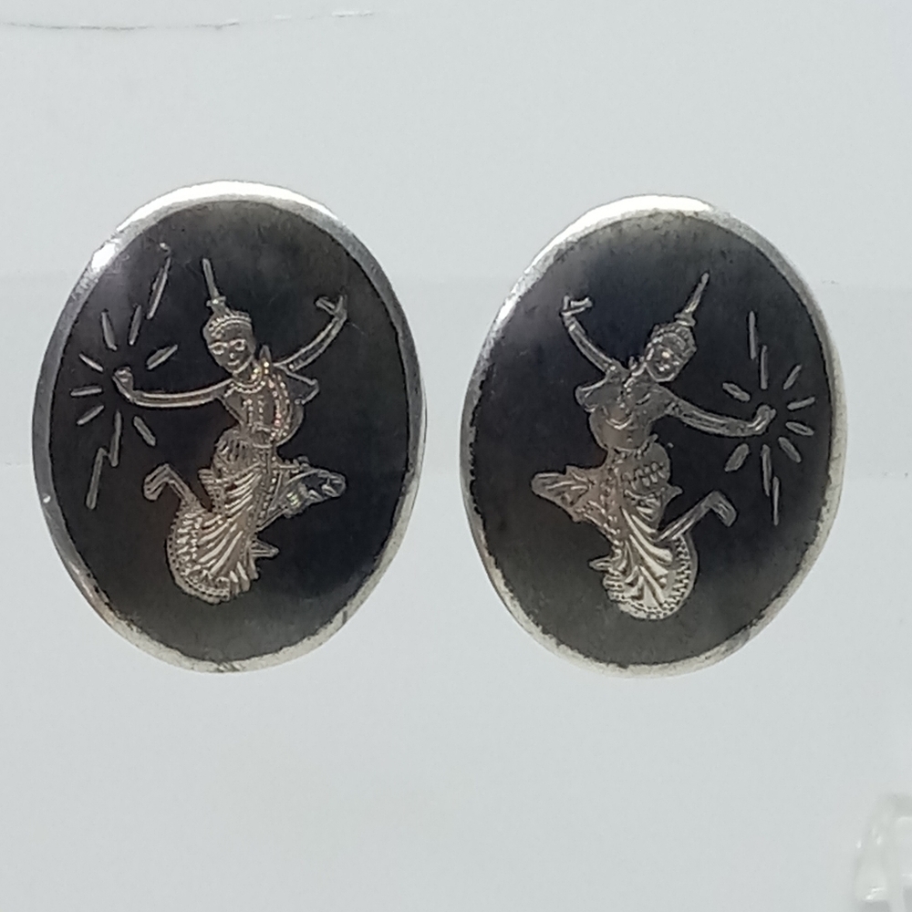 * vintage Niello Siam Sterling Silver Oval clip on earrings Thailand